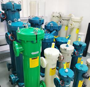 Quali sono attualmente i 4 migliori alloggiamenti per filtri a sacco PPH più caldi?